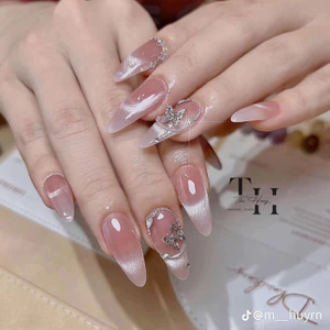 Nailbox thiết kế mẫu thạch hồng tiểu tư tone da phối mắt mèo bilng , nail cô dâu , nail tết 2025