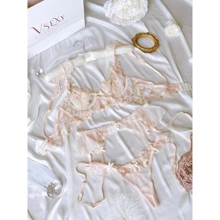 Đồ nội Y cao cấp dệt hoa Babi Set VSecret