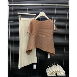 Sét áo cộc tay lò xo nâu + chân váy xuông màu be