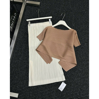 Sét áo cộc tay lò xo nâu + chân váy xuông màu be