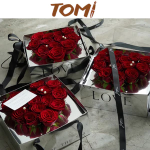 Hộp Giấy Đựng Quà Lõi Trái Tim Nắp Nhựa Sang Trọng (không bao gồm hoa) TOMI 326