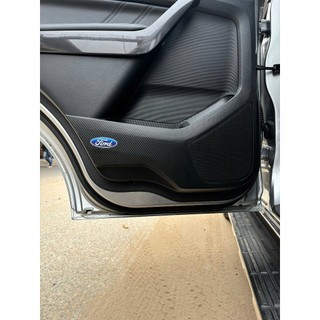 Bộ Dán Chống Xước Tapli Cửa Xe Ford Everest - Viền Vân Da Carbon Cao Cấp