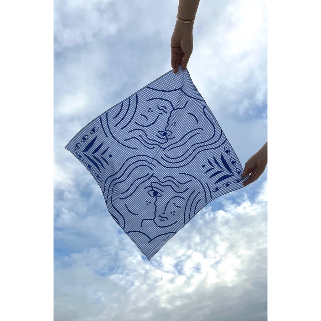 Ảnh TheBlueTshirt - Khăn vuông choàng cổ Bandana cotton màu xanh dương Blue Iconic - WaterBlue Gingham - Women 1