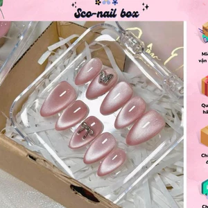 NAIL BOX MẮT MÈO ÁNH TRĂNG HỒNG