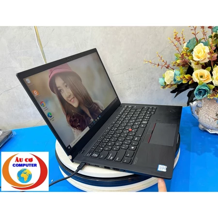 Lenovo ThinkPad X1 Carbon Gen 7 / Core i5 8365U / RAM 8GB / M.2 PCIe 256GB / 14" FHD