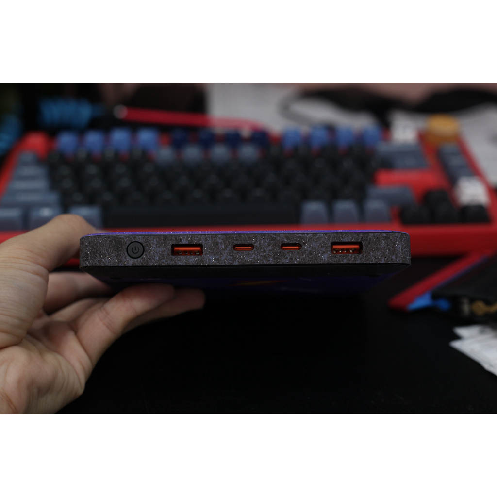 Skin dán sạc dự phòng Baseus 100W PPBLD100HD mẫu Gundam Omega Zero tím