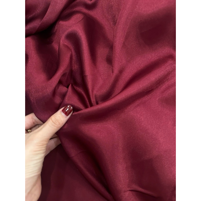 Đỏ đô đậm rũ