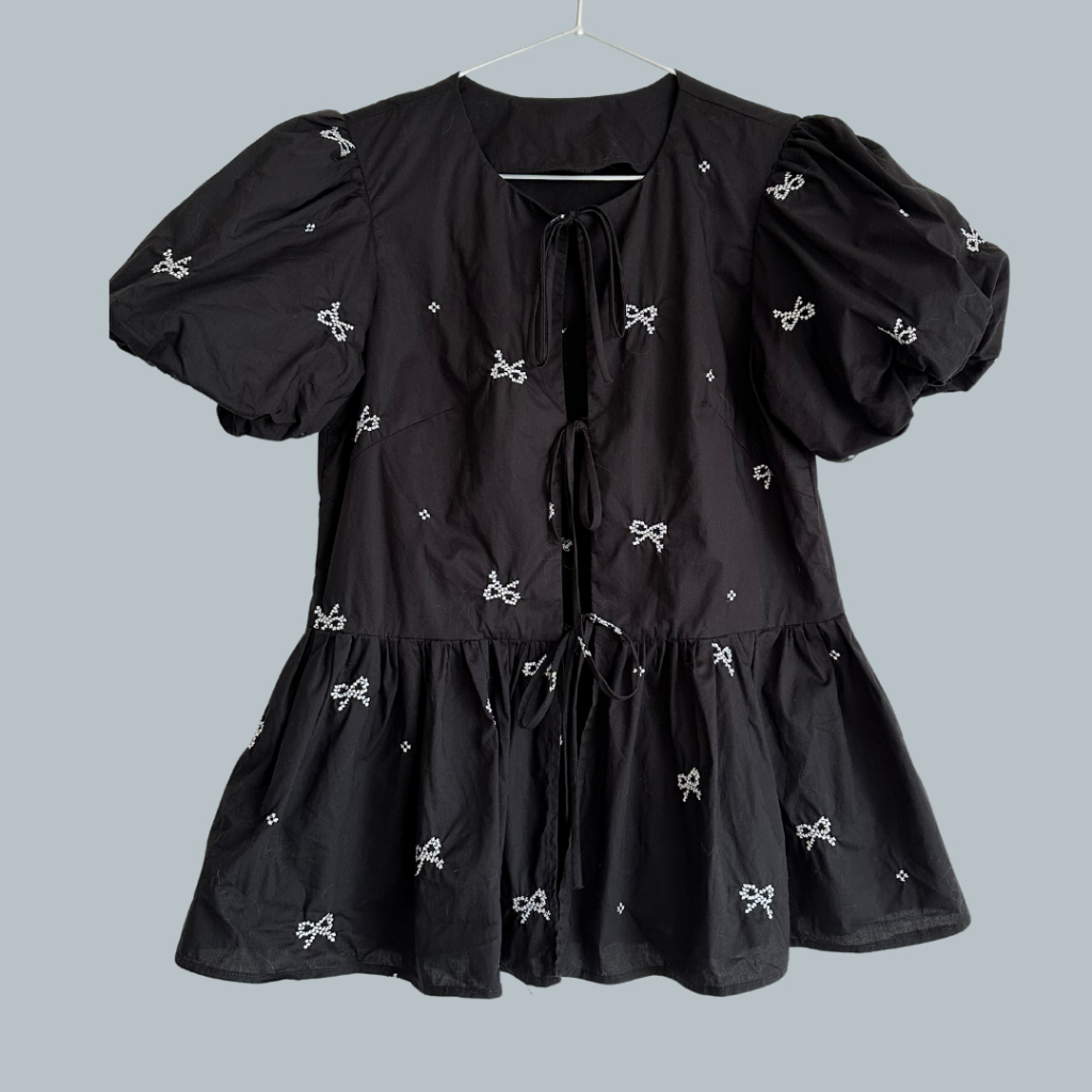 SUNDAY - LUCKY SHIRT - Áo Kiểu Tay Bồng, Cột Dây Nơ, Tùng Xoè.