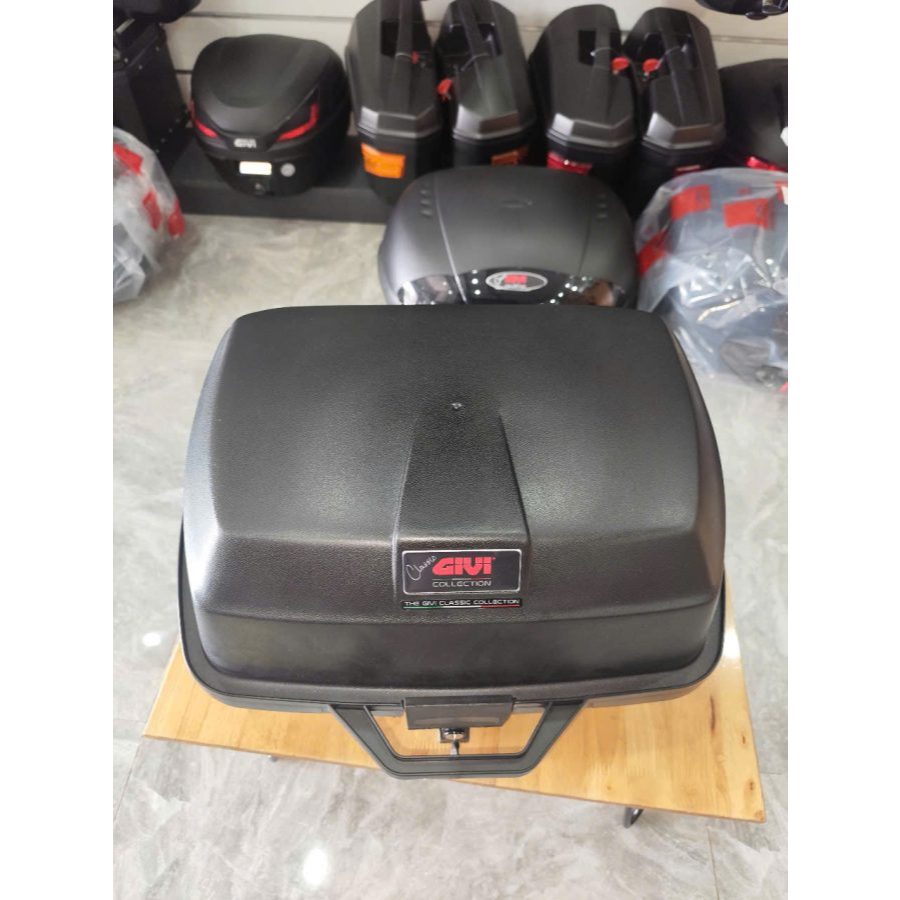 Thùng sau xe máy Givi E20n - Chính hãng Givi 39 lít