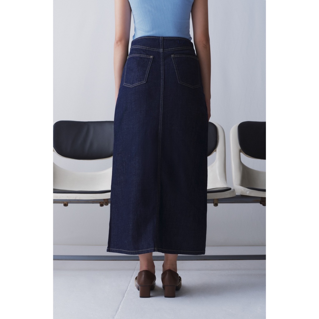 Ảnh LIBÉ WORKSHOP - Chân váy denim dáng dài xẻ tà thân trước màu xanh dương đậm 2
