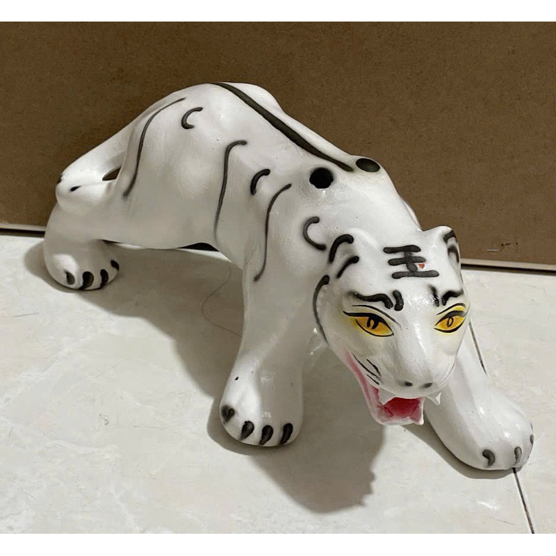 Tôn Tượng Ngũ Hổ.