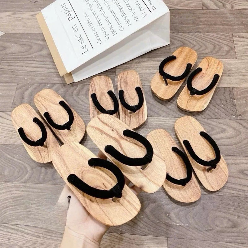 Guốc gỗ cho bé gái quai đen đỏ trắng hoa diện đồ diệu đà ngày tết cho bé