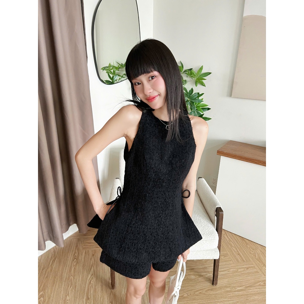 (Sẵn) Áo Dáng Ôm Body Không Tay, Quần Short Nữ (Bán lẻ) | DADAS | SECODEE