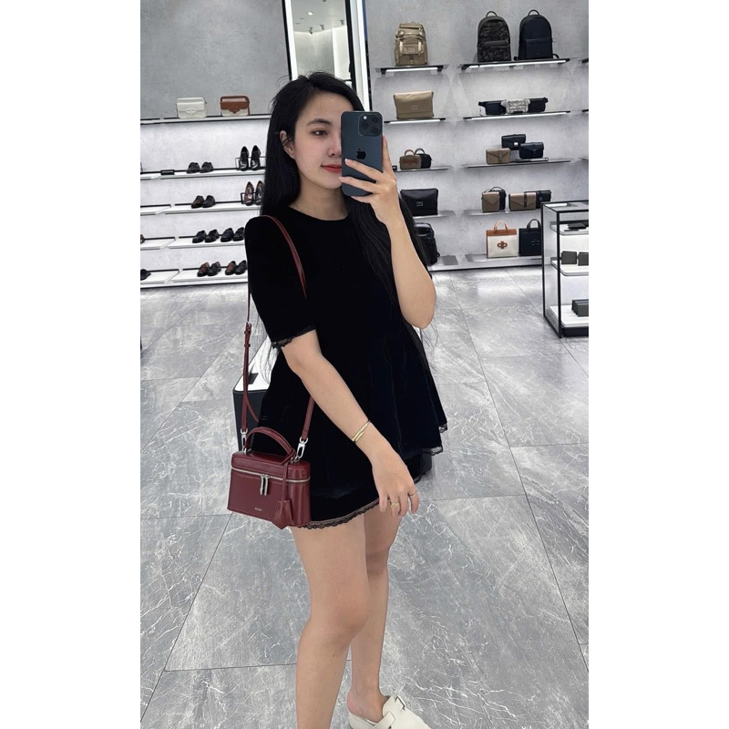 Túi cốp P hot trend da bóng nhẹ có kèm ổ khoá dáng bẹt fom siêu nét