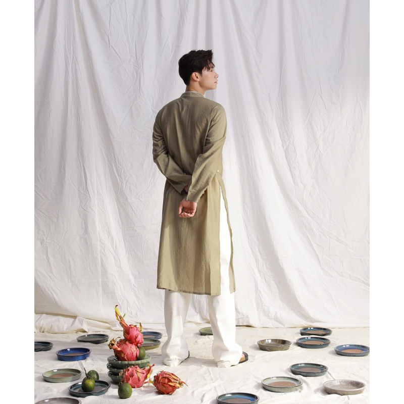 Áo dài lụa linen xanh - Thiết kế giới hạn Villa Wings