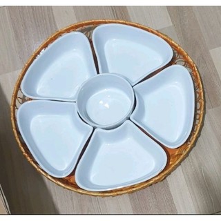 Bộ bát đĩa hình hoa mai 5 cánh nhựa phíp trắng bóng bao gồm 5 đĩa cánh hoa 1 bát, 1 khay (hàng tốt)
