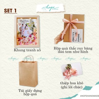 Set hộp quà khung ảnh hoa khô handmade tặng bạn cô dâu chú rể dịp đám cưới, mẫu hoa hồng nhẹ