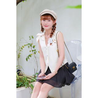 Set Áo Gile Đính Nơ Vai Mix Chân Váy Ngắn Đen Xòe Phong Cách Nhẹ Nhàng Sang Chảnh