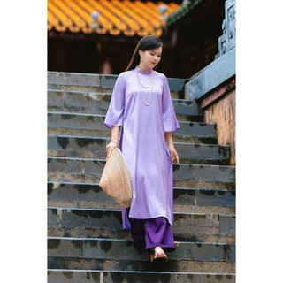 Áo dài nữ cách tân chất gấm, tay lỡ (KHÔNG KÈM QUẦN ) LAMER O61A24Q023