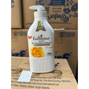 SỮA TẮM DƯỠNG ẨM CÓ HẠT ENCHANTEUR 650g tặng