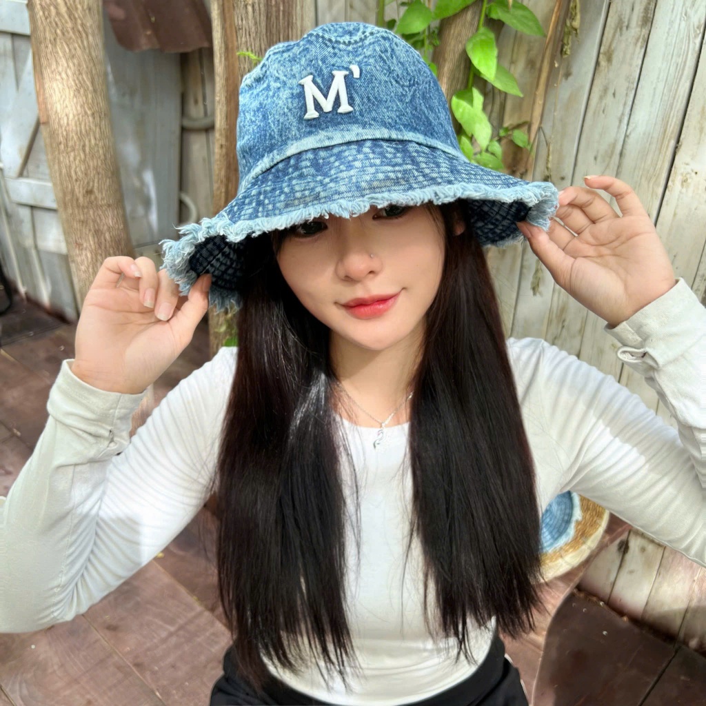 Bucket Chữ M - Đậm