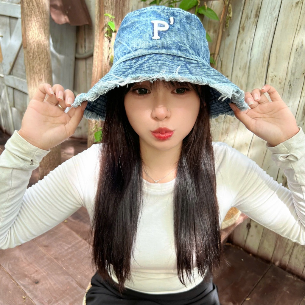 Bucket Chữ P - Đậm