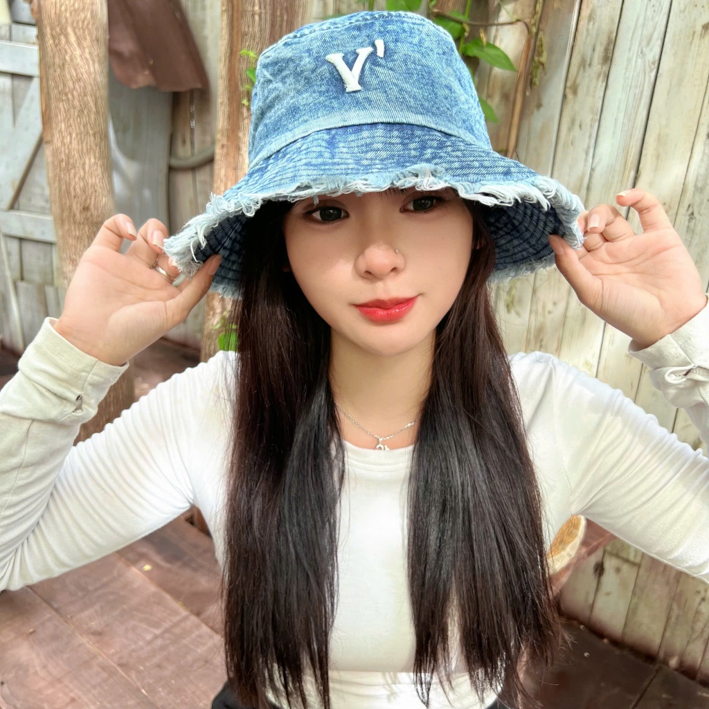 Bucket Chữ V - Đậm