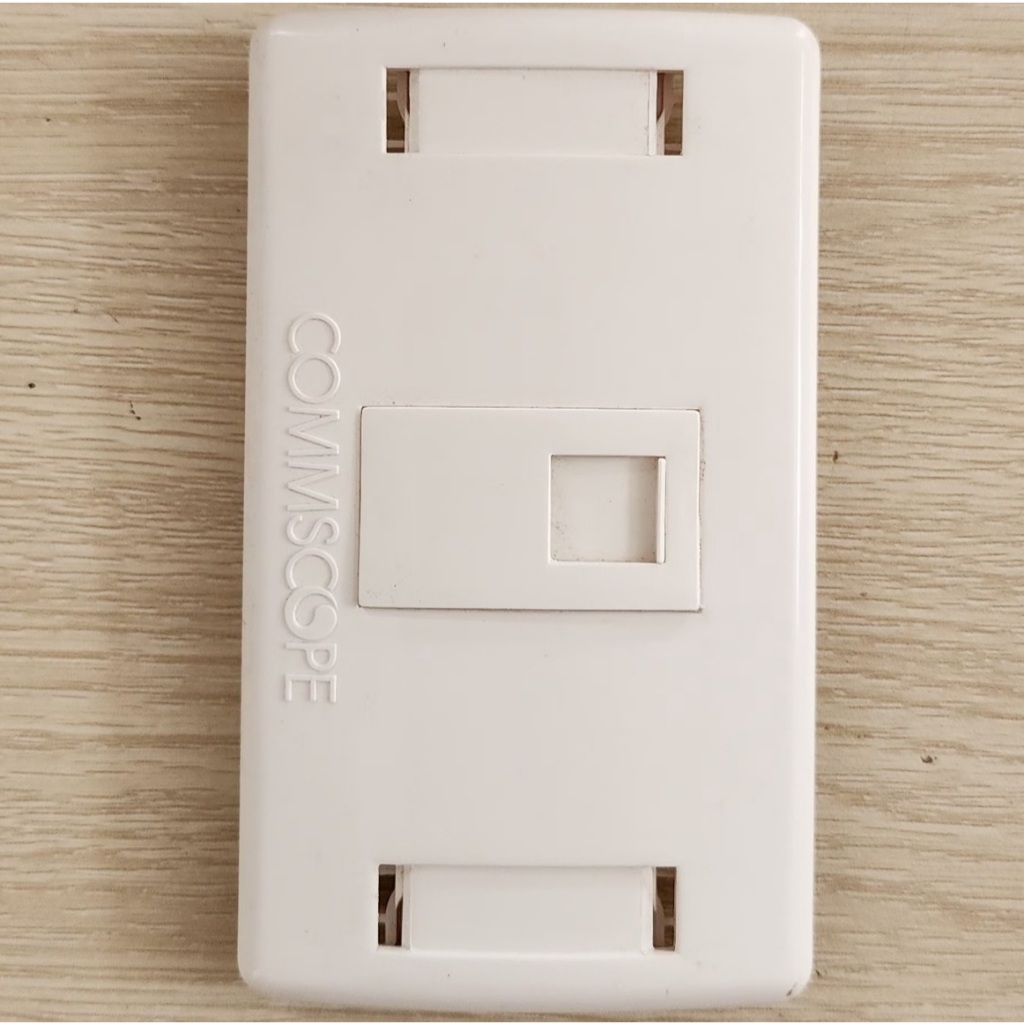 Mặt nạ mạng AMP/Commscope Decor 1 cổng, hình chữ nhật (2-1427030-1 ...