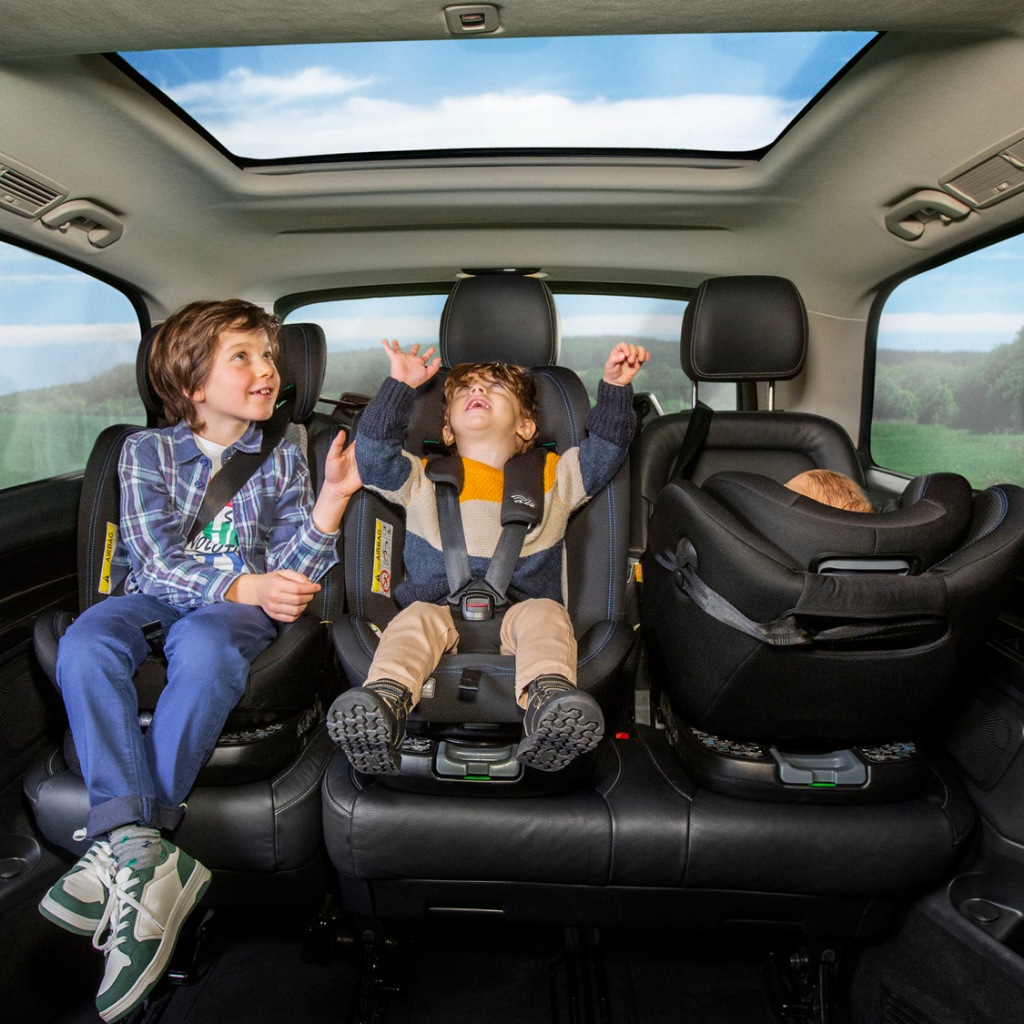 Ghế ngồi ô tô từ sơ sinh Chicco Unico Evo Air/Classic xoay 360˚ ISOFIX- Màu Đen