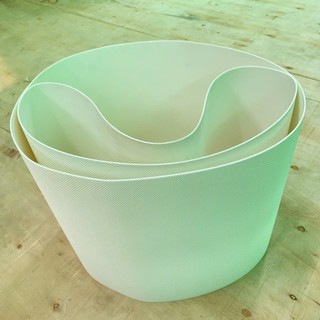 BĂNG TẢI MÁY CÁN BÁNH - băng tải pvc caro trắng kích thước 400mm x 2300mm