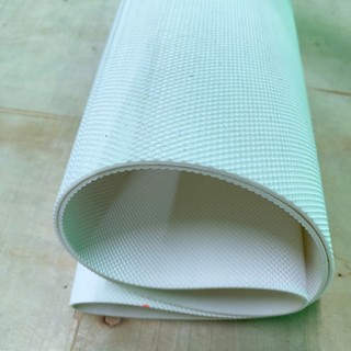 BĂNG TẢI MÁY CÁN BÁNH - băng tải pvc caro trắng kích thước 400mm x 2300mm