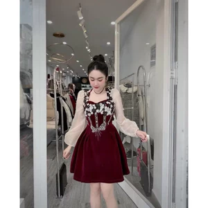 Đầm tiệc nhung kết hợp tay voan tơ dáng xòe thanh lịch