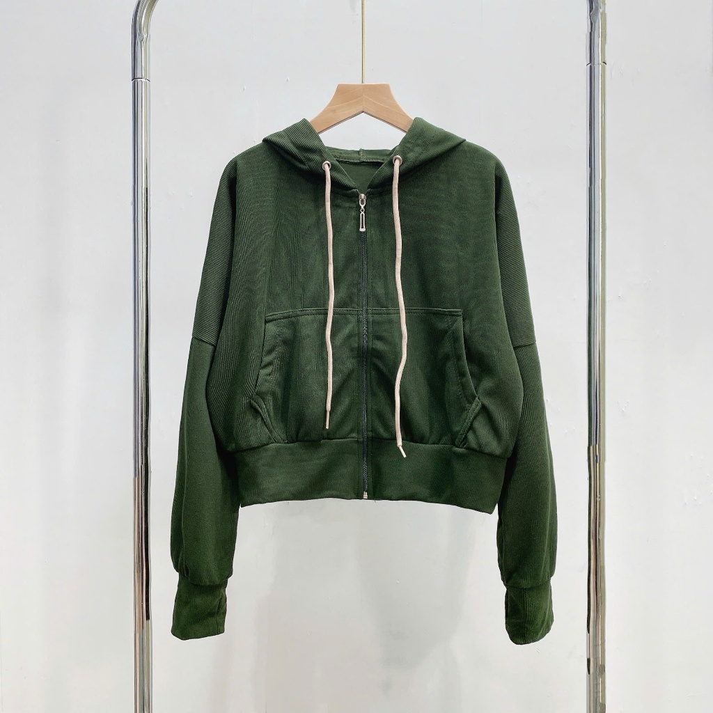 Áo Khoác Thời Trang Bigsize Nữ Tay Dài Dáng Lửng Phom Bomber Vải Xốp Họa Tiết Tam Giác KHOAC5