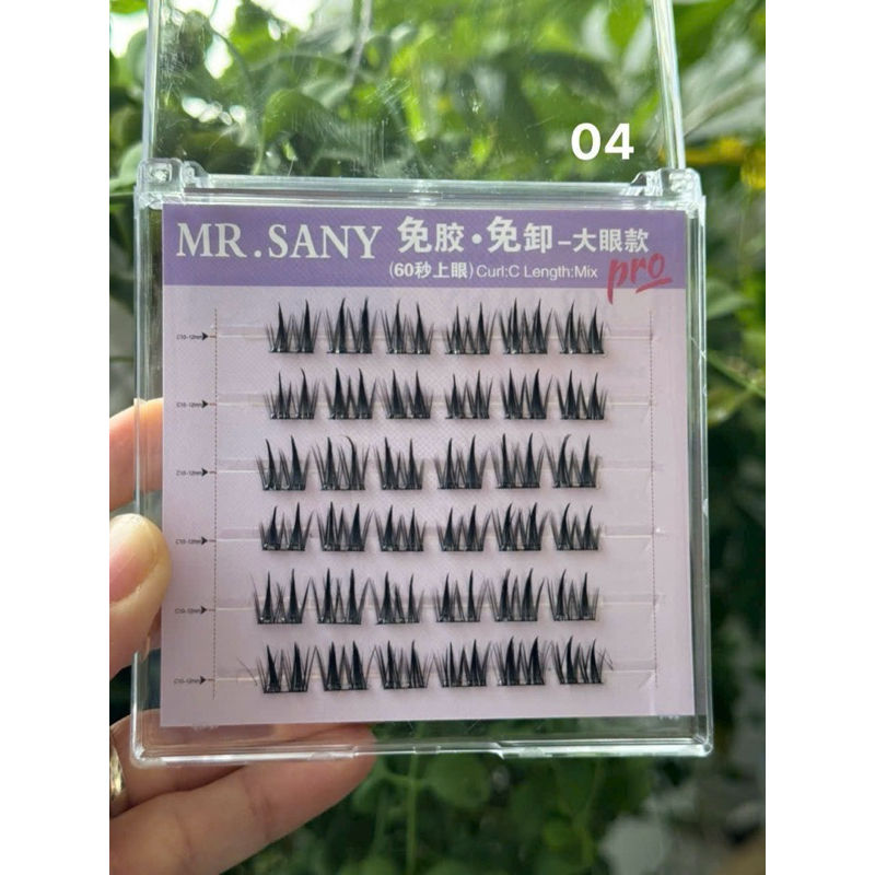 Các mã mi chùm ko cần keo(mi nam châm), tiện lợi, dễ sử dụng. Kiểu dáng hợp thời trang.