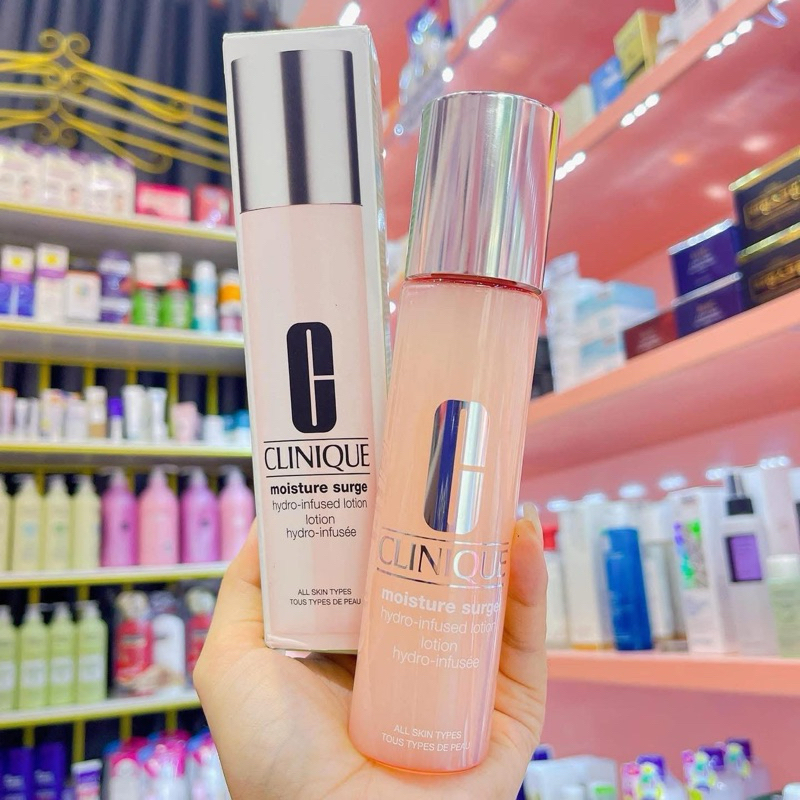Gel vàng dưỡng ẩm kiềm dầu Clin que hàng Mỹ, giúp da mềm mại, lớp nền bền bĩ.