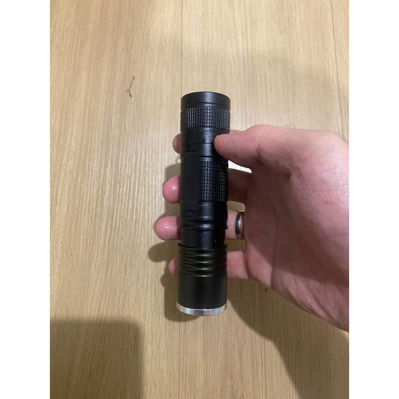 Đèn pin siêu sáng dùng pin 18650 - 20700 - 21700 | Shopee Việt Nam