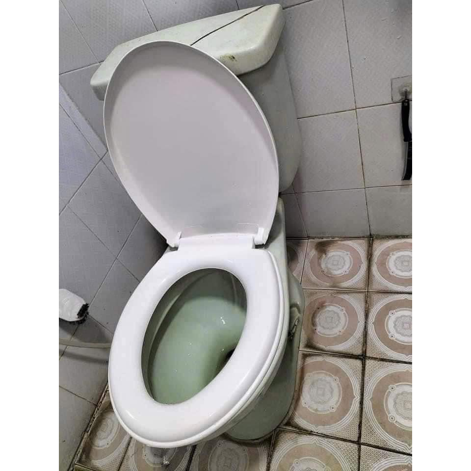 NẮP ĐẬY BỒN CẦU THAY THẾ CHẤT LIỆU NHỰA CỨNG KÈM PHỤ KIỆN TIỆN LỢI