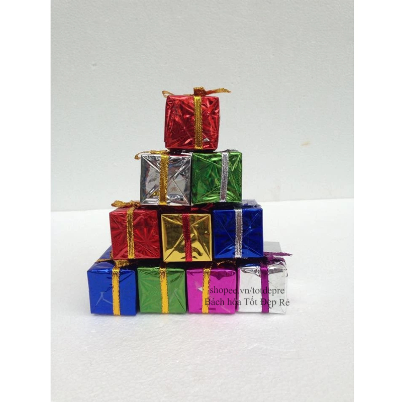 Bộ 6 Hộp quà vuông hoặc 10 hộp chữ nhật gắn cây thông Noel trang trí Giáng Sinh