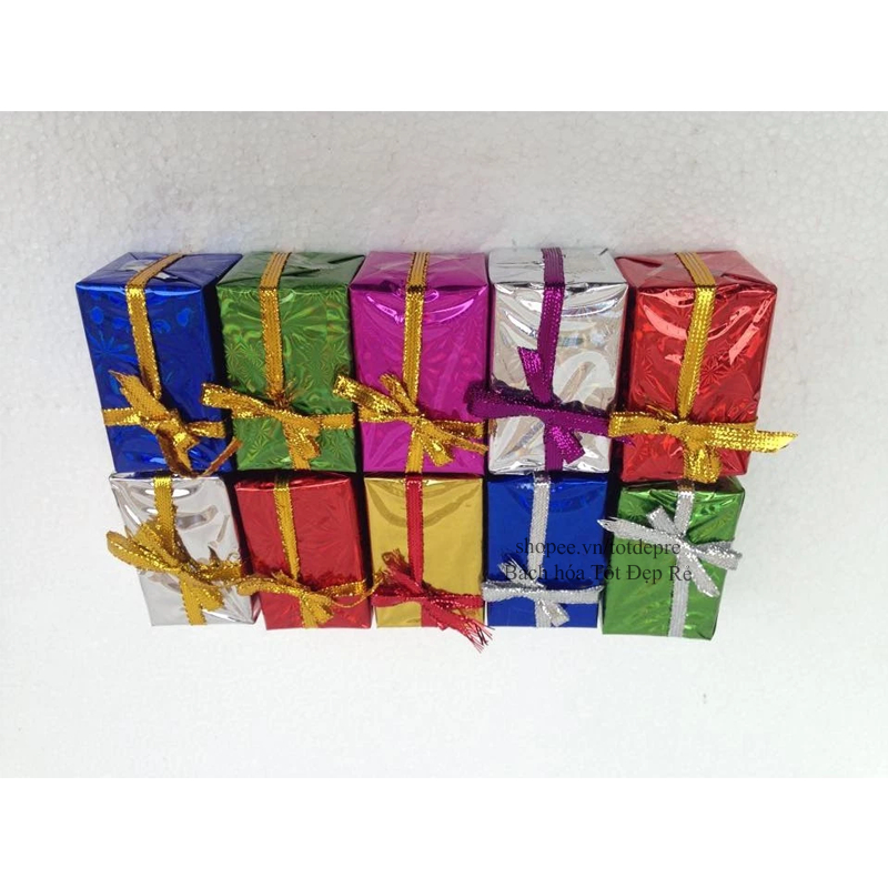 Bộ 6 Hộp quà vuông hoặc 10 hộp chữ nhật gắn cây thông Noel trang trí Giáng Sinh