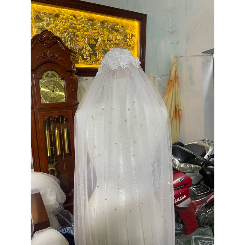 🍯🍯🍯Voan cô dâu đính hoa ren tren đầu, thân voan đính đá lấp lánh|Phukiencuoiyenlinh