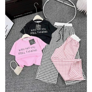 Set đồ nữ áo croptop in chữ quần dài suông ống rộng họa tiết caro