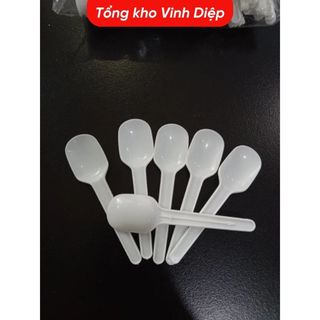 Gói 500g thìa sữa chua màu trắng hàng loại đẹp