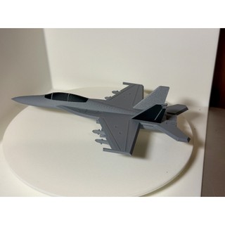 Kit mô hình máy bay F/A-18 Hornet màu xám