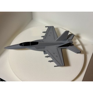 Kit mô hình máy bay F/A-18 Hornet màu xám