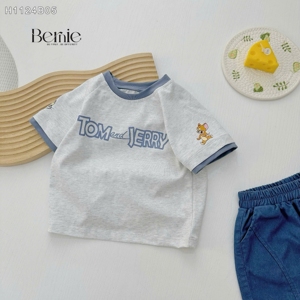 Bộ cotton cộc tay phối quần giả bò in hoạ tiết Tom& Jerry, set bộ cotton cho bé trai fom rộng ngang H1124B05