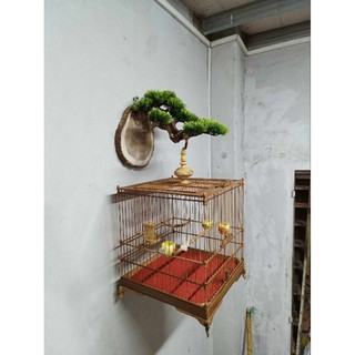 Móc treo lồng chim làm bằng gỗ lũa, tán cây giả bằng nhựa. Có thể treo lồng chim Chào Mào, Mi, Khứu, chòe,