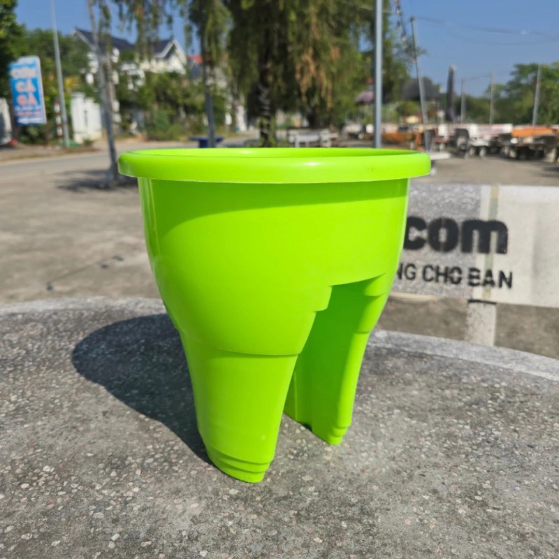 Chậu Nhựa Kẹp Ban Công Lan Can size trung rãnh 7cm đáy nhọn Trồng Hoa, siêu đẹp,video