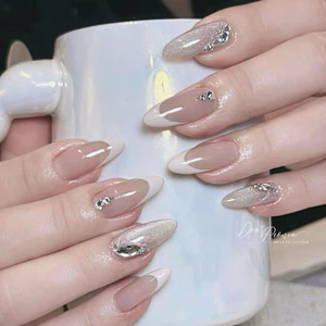 NAIL BOX THIẾT KẾ VẼ ĐẦU MÓNG ĐÍNH ĐÁ