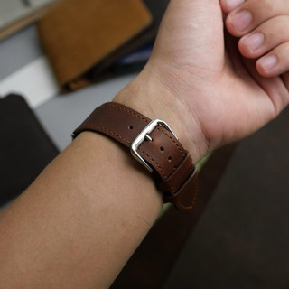 Dây đeo da bò pullup cho đồng hồ thông minh Apple Watch SE và seri 38,40,41,42,44,45,49, ultra  AWP01- Ví Da SAGO