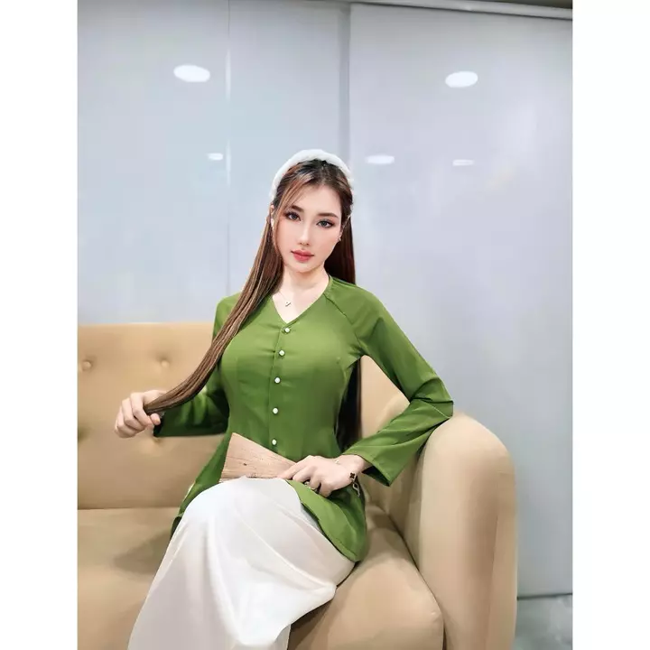 Hân Nguễn Áo Bà Ba - B.A102 Áo Lẻ Bà Ba Lụa Tầm Ý Cổ Tim Cài Nút Tay Dài